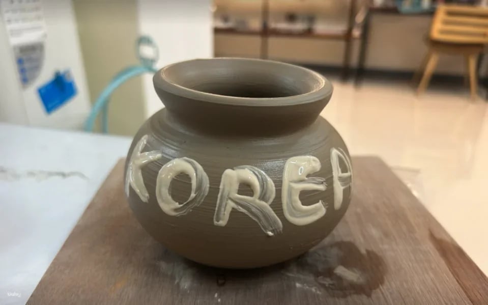 [Seoul/Gangnam]Spin Your Own Moon Jar — Hands-on Korean Pottery Class