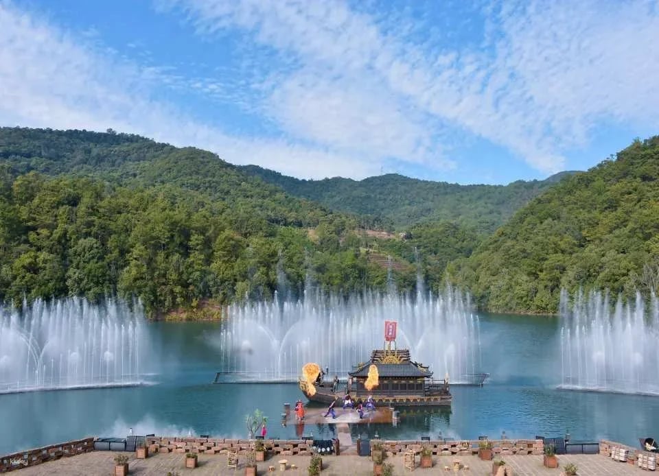 Pu'er, Yunnan | Pu'er Ancient Tea Horse Road Relics Park | Dingbo Lake Leisure Tour