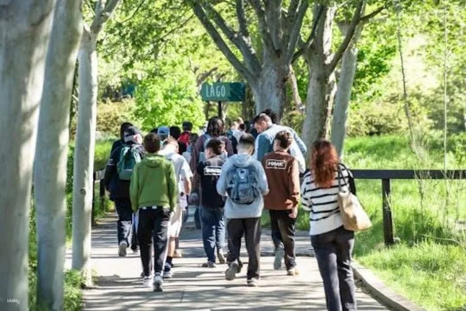 Self-guided nature experience at Navarra Sendaviva Park