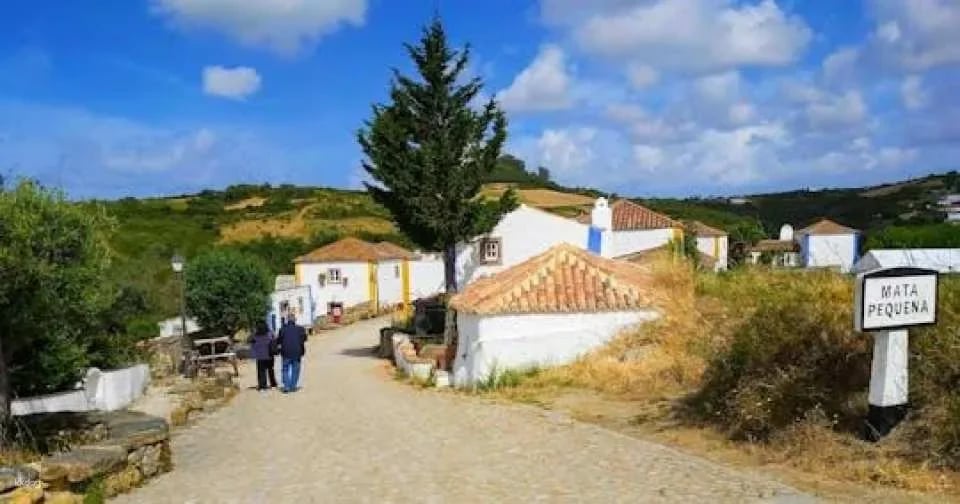 Sintra and Portuguese dream villages tour from Lisbon (598836)