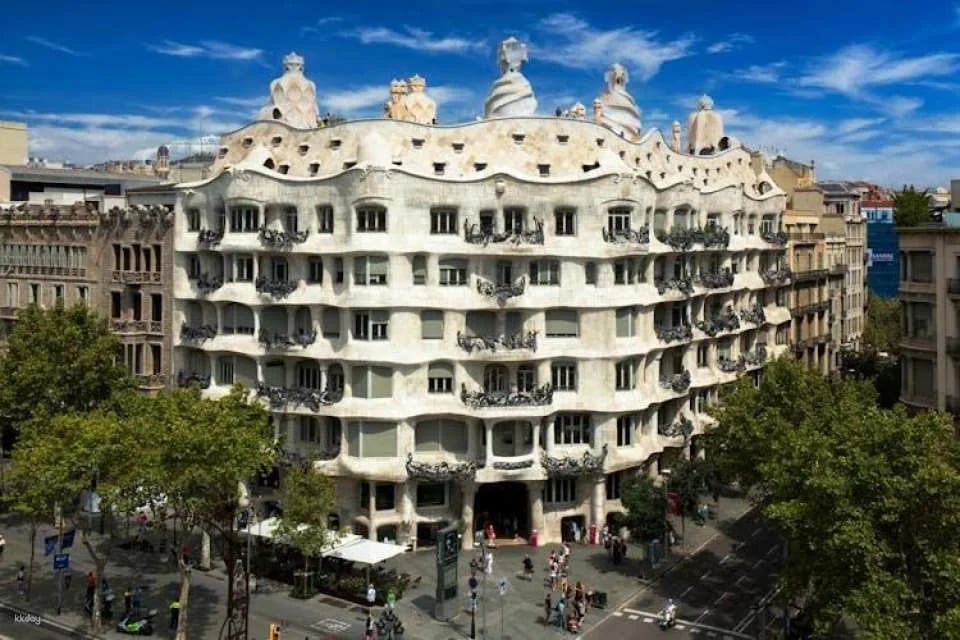 La Pedrera skip-the-line tickets with audio guide