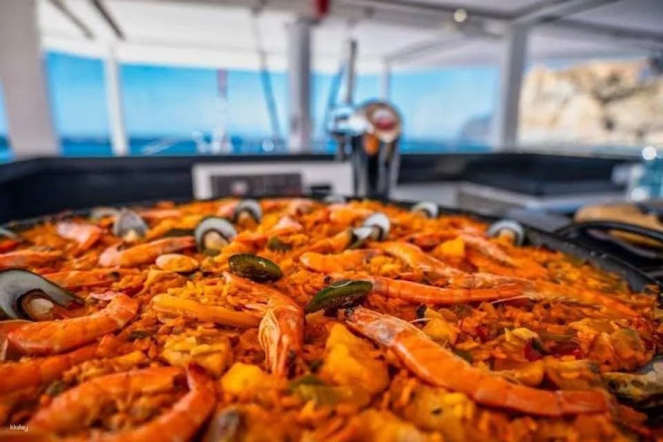 Adults-only Oby Cat cruise in Gran Canaria