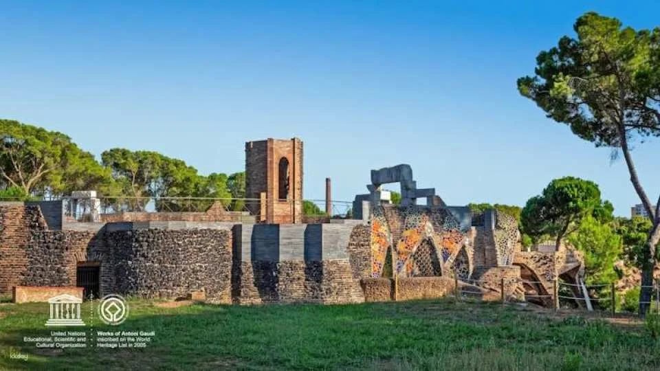 Colonia Güell Combinat entrance with audio guide +  train ticket from Barcelona