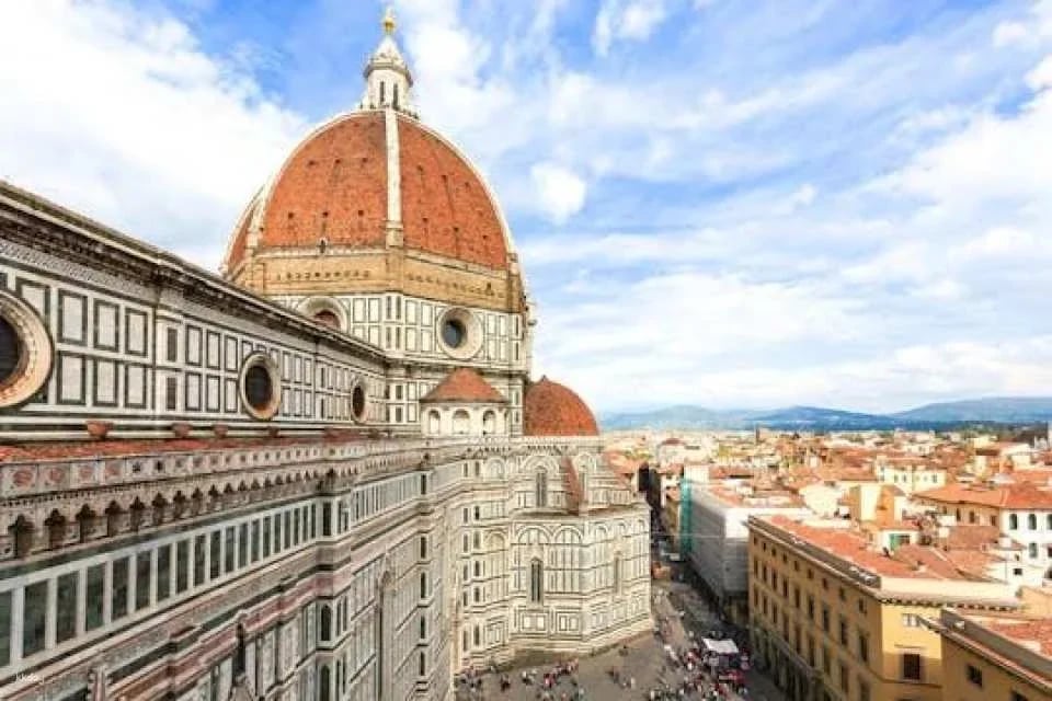 From Rome to Florence 1-day tour by train with pickup and Uffizi visit (600807)