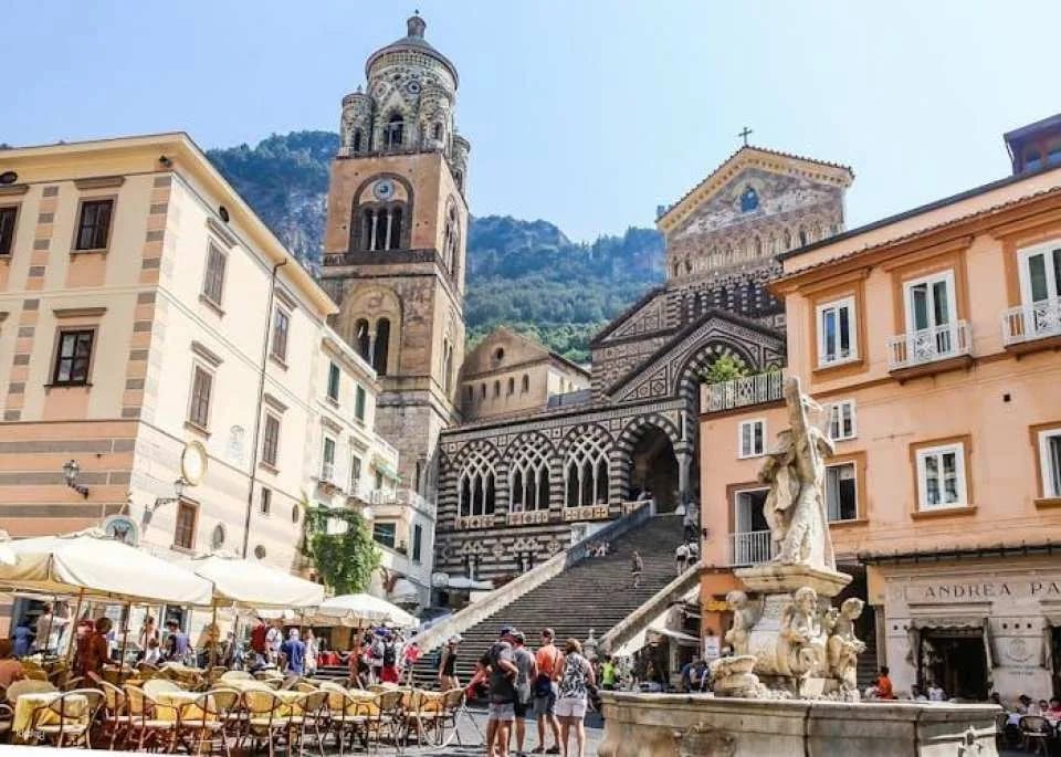 Semi-private tour to Pompeii and Amalfi Coast from Rome