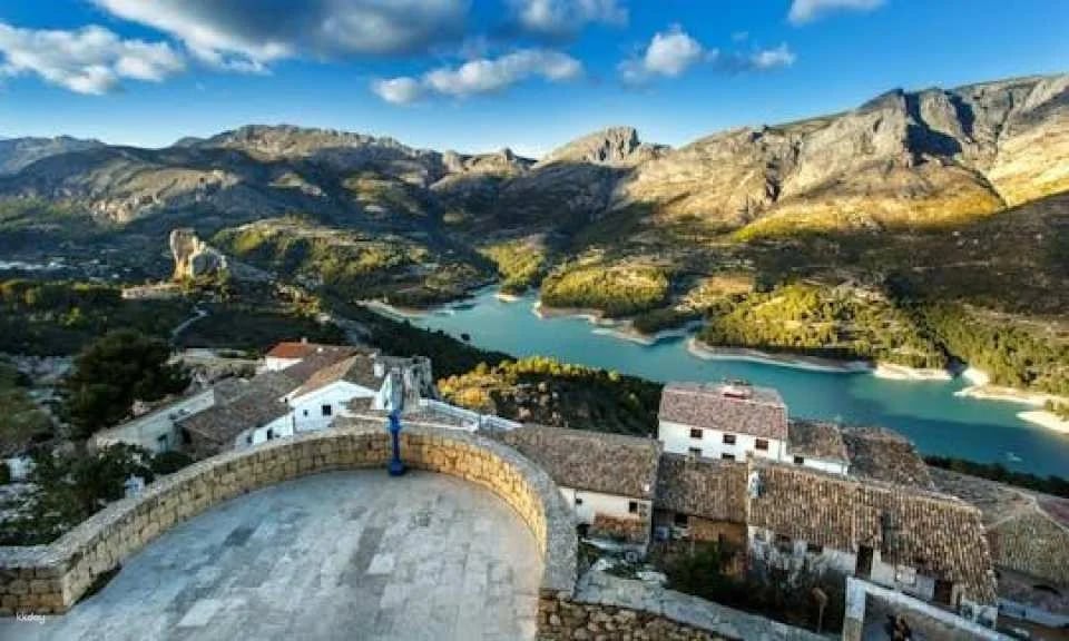 Costa Blanca in One Day: Guadalest, Altea and Algar Waterfalls