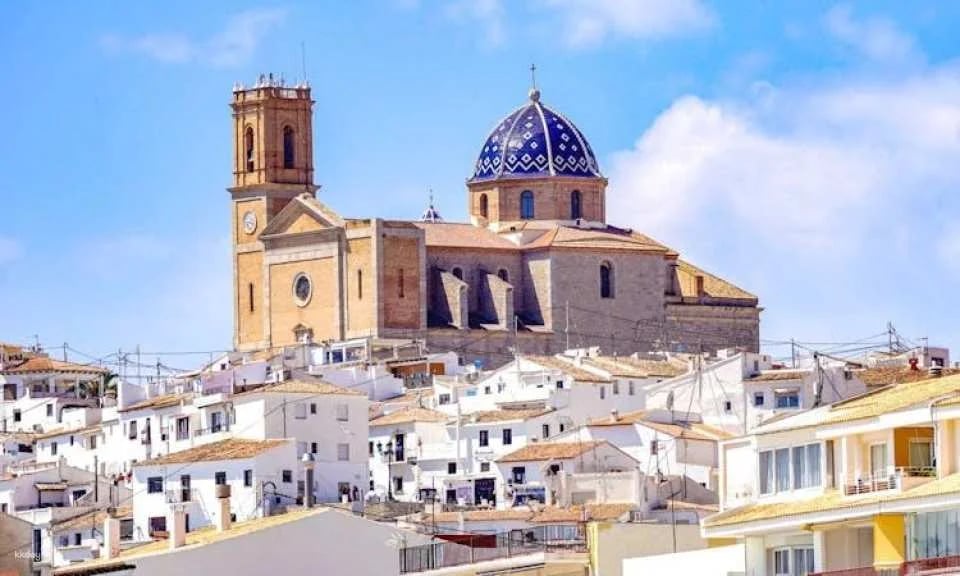 Costa Blanca in One Day: Guadalest, Altea and Algar Waterfalls