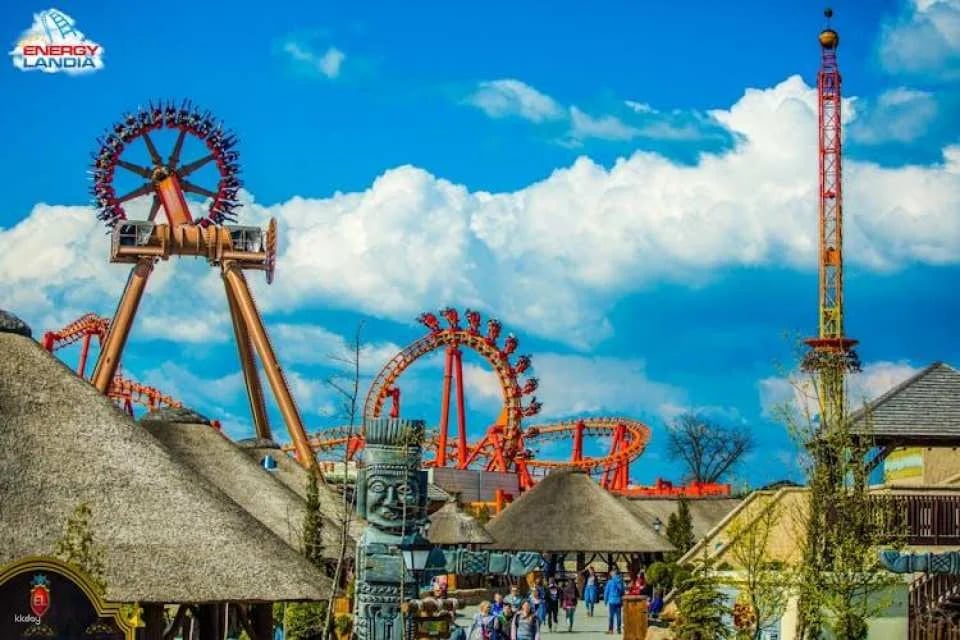 Energylandia entry ticket and roundtrip transportation from Krakow