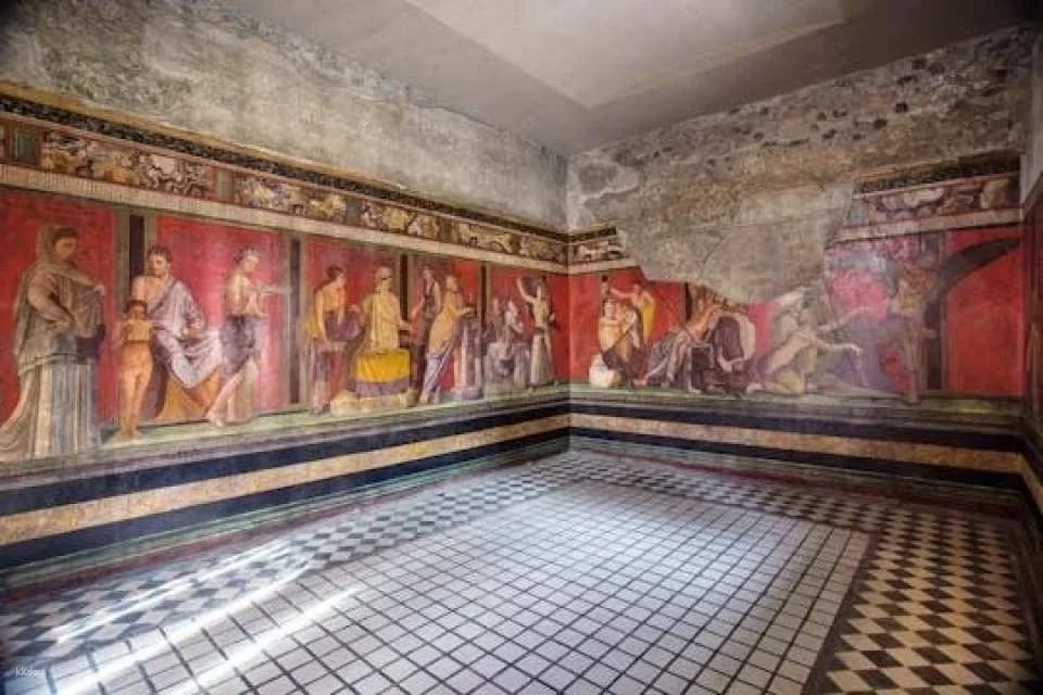 Pompeii, Sorrento and Positano group tour (602536)