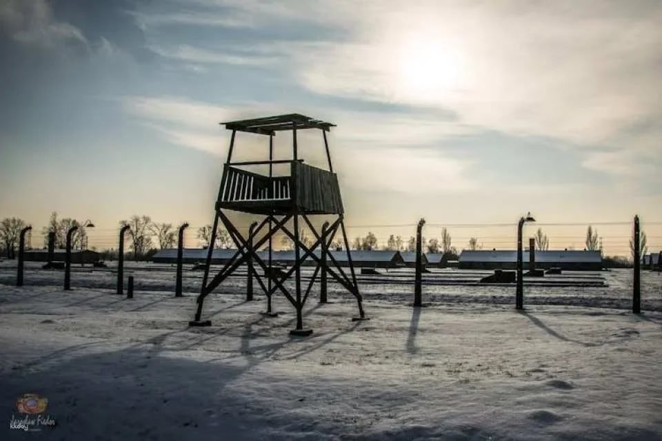 Auschwitz-Birkenau German Guided Tour with Hotel Pick-Up