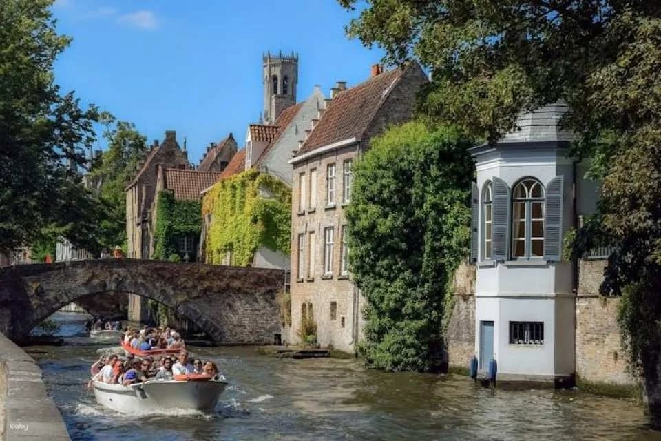 Brussels and Bruges Guided Tour from Paris
