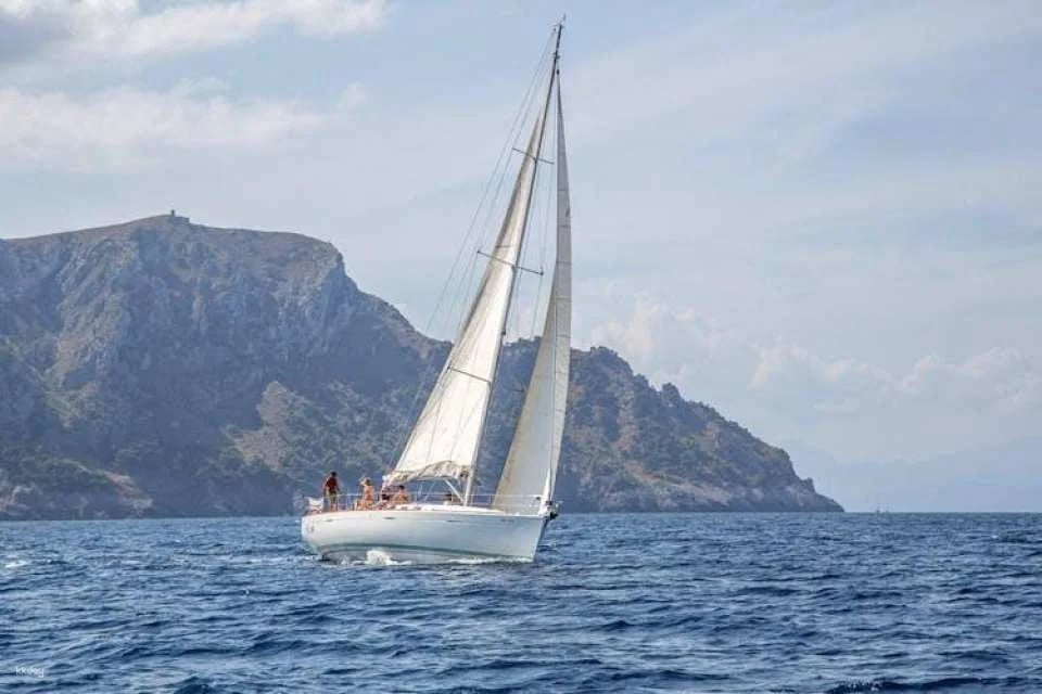 Majorca sailing yacht charter Belmita with transfer by Mayurca Yachting
