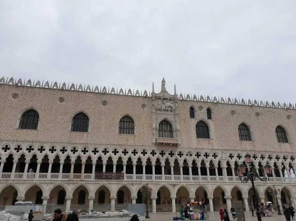 Early entrance combo tour to Doge's palace and St. Mark's Basilica
