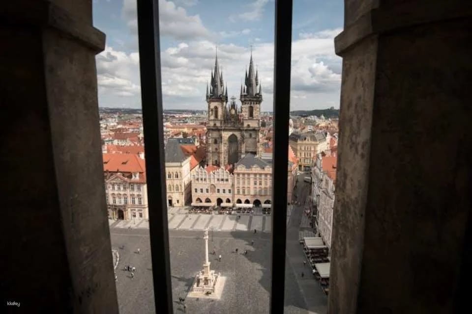 Prague's Old Town, astronomical clock and underground guided tour