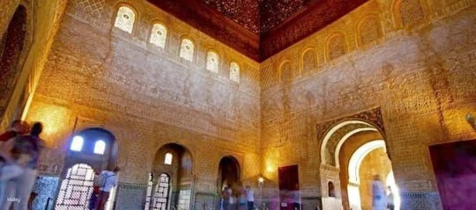 Alhambra, Granada Cathedral and Royal Chapel guided tour (603737)