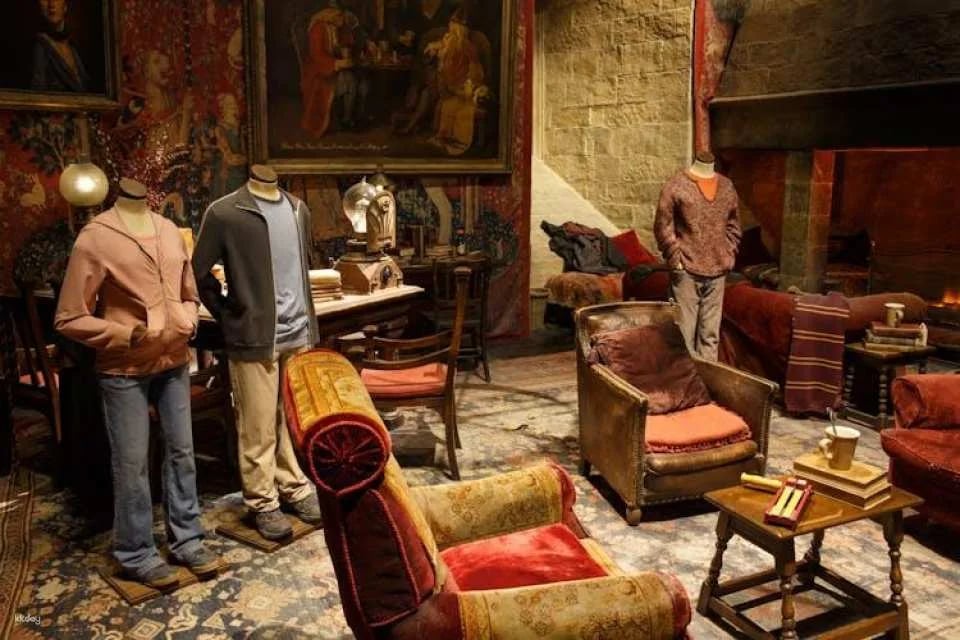 Warner Bros. Studio Tour London – The Making of Harry Potter with luxury coach transfer