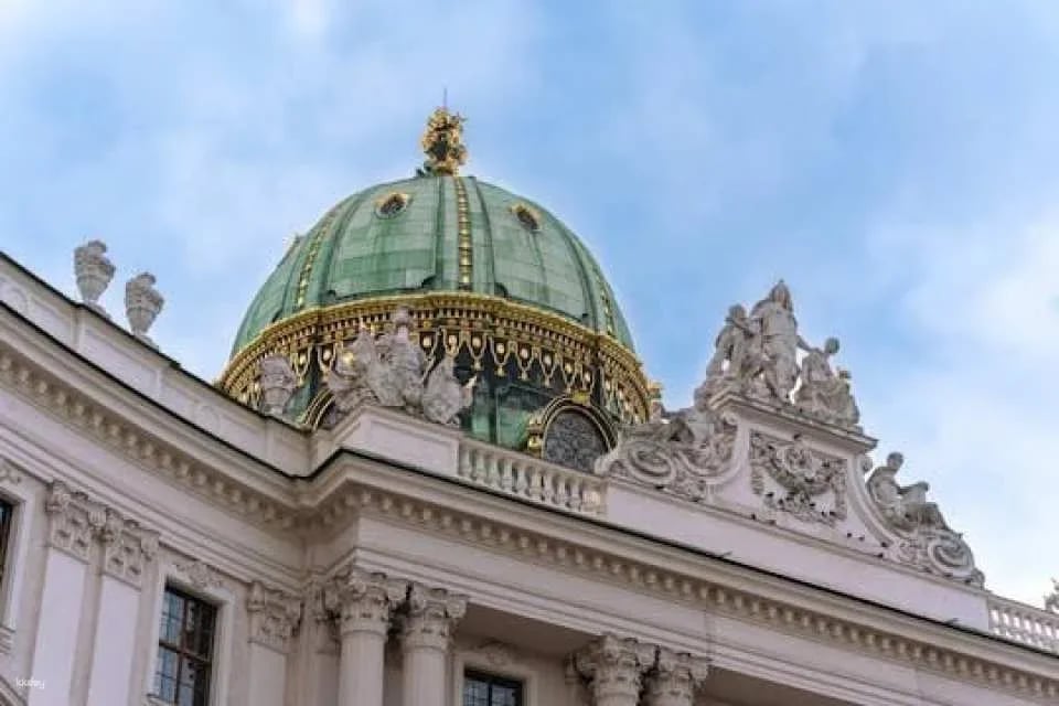 Skip-the-line Sisi Museum, Imperial Apartments and Hofburg tour (603841)