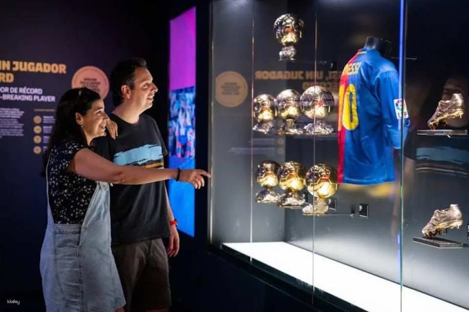 Flexible time tickets for the FC Barcelona Museum with audio guide