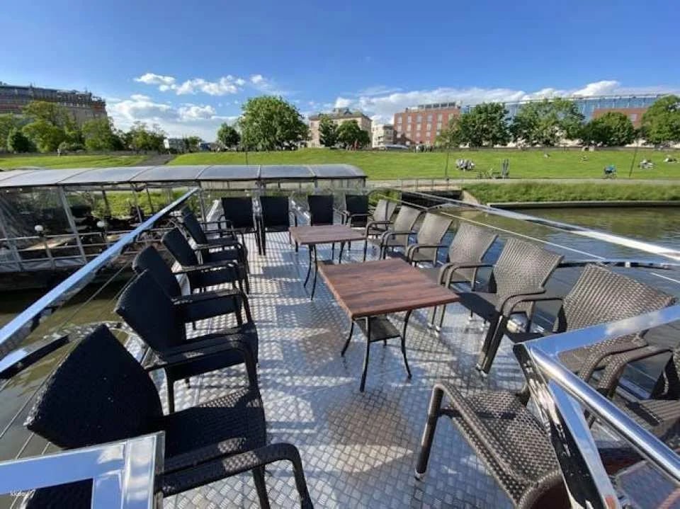Sightseeing Cruise on Vistula River in Kraków
