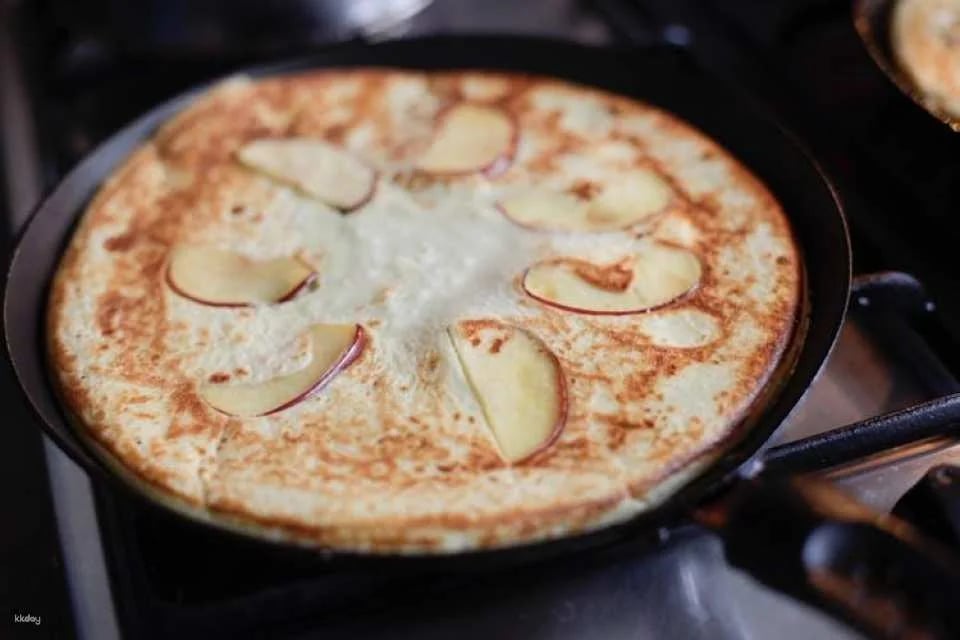 Dutch Pancake Cooking Class and Lunch in an Amsterdam Canal House