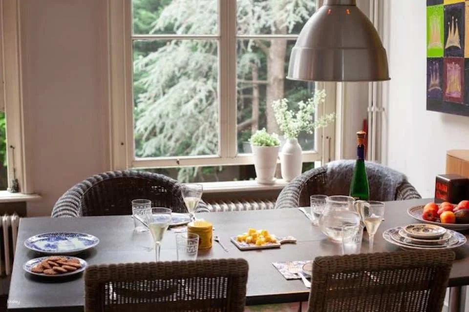 Dutch Pancake Cooking Class and Lunch in an Amsterdam Canal House