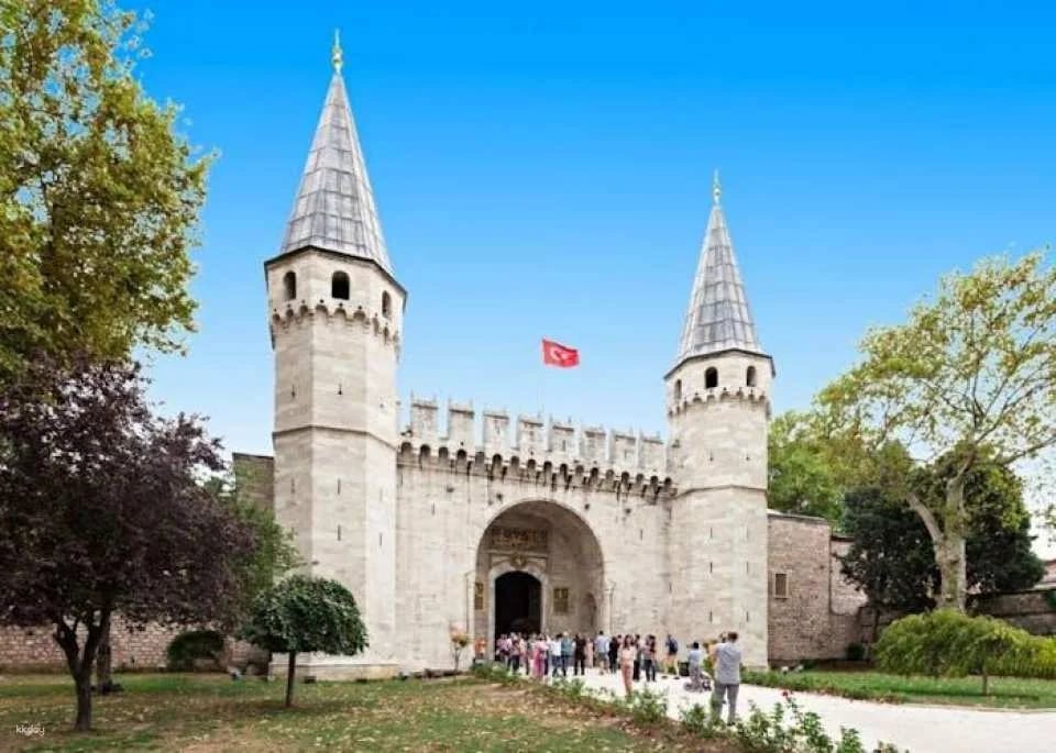 Topkapi Palace and Galata Tower Skip-the-Line Ticket