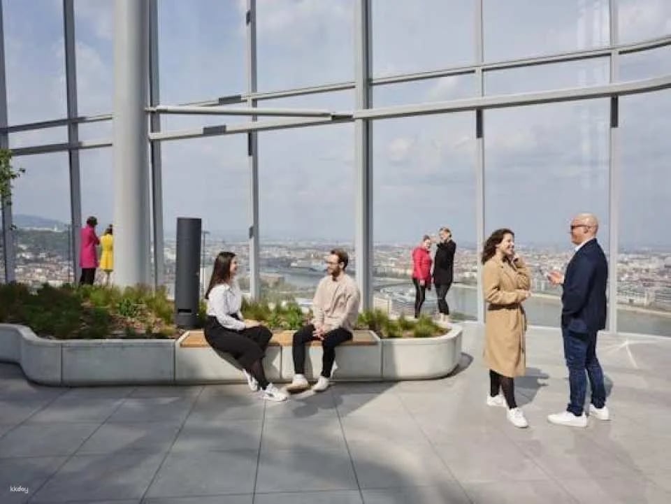 MOL Campus's SkyDeck entrance ticket and AR app