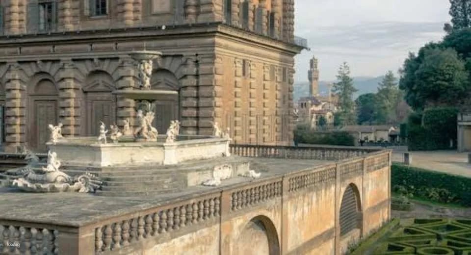 Pitti Palace entrance ticket with eBook