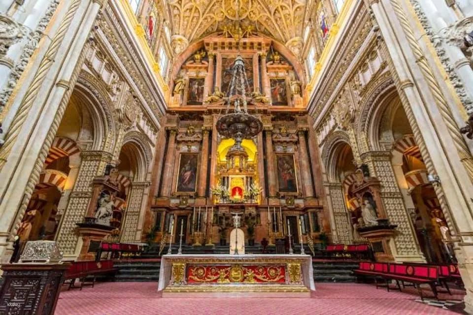 Córdoba full tour with Jewish Quarter, Alcázar and Mosque-Cathedral