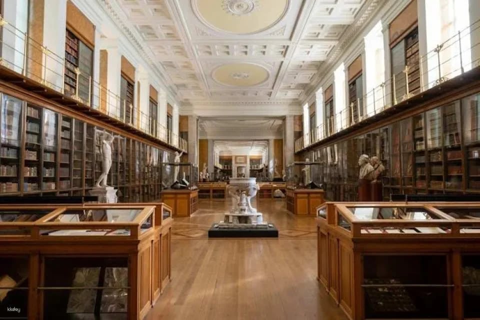 British Museum priority entry and audio guide included