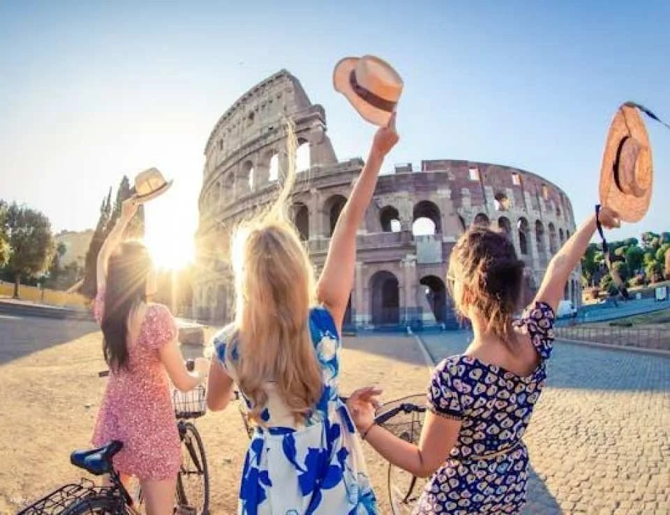 Maxi Combo: Colosseum, Vatican Museums and 48h hop-on hop-off bus (605380)