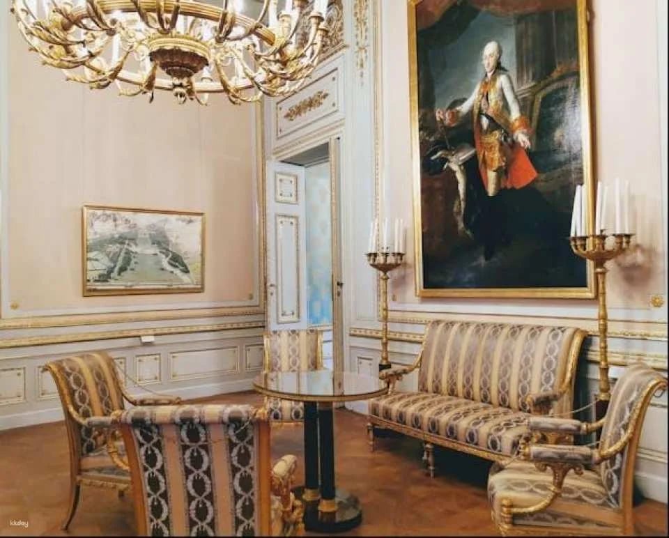 Self-guided tour of Albertina Museum including staterooms