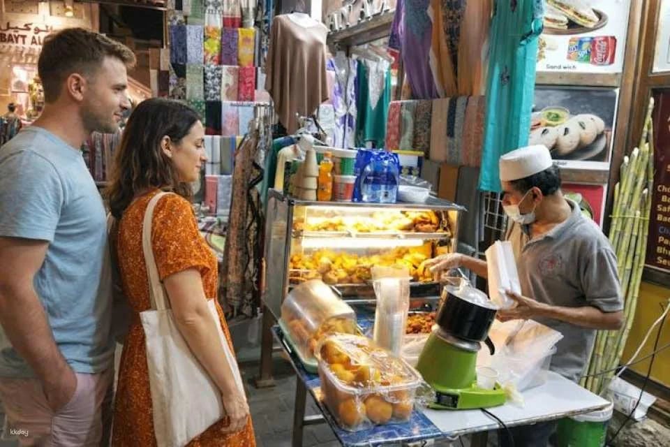 Dubai street food evening tour