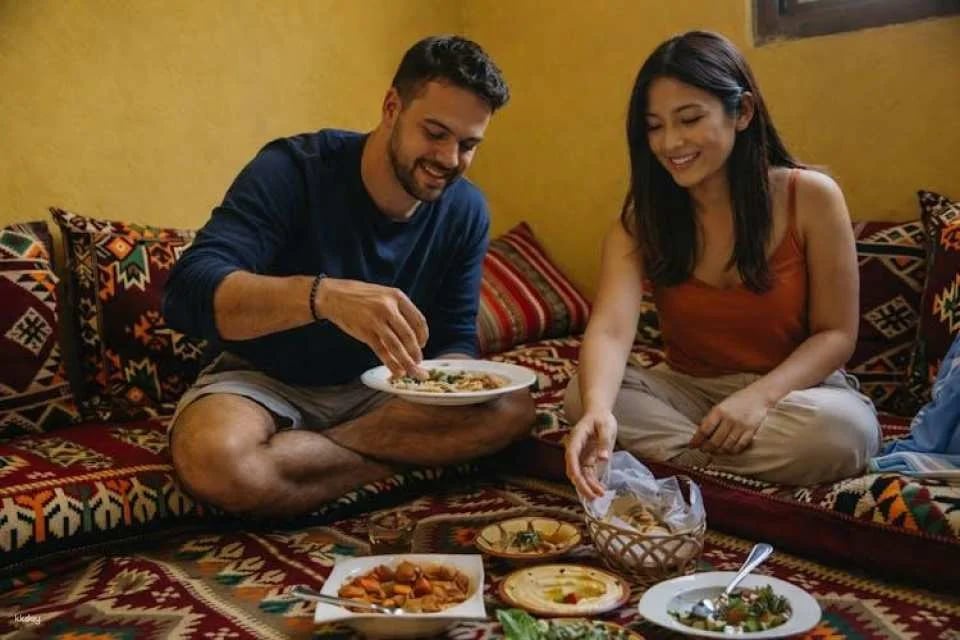 Dubai street food evening tour