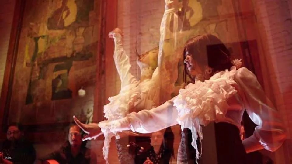 Flamenco show with gourmet Spanish dinner and entry to Poble Espanyol