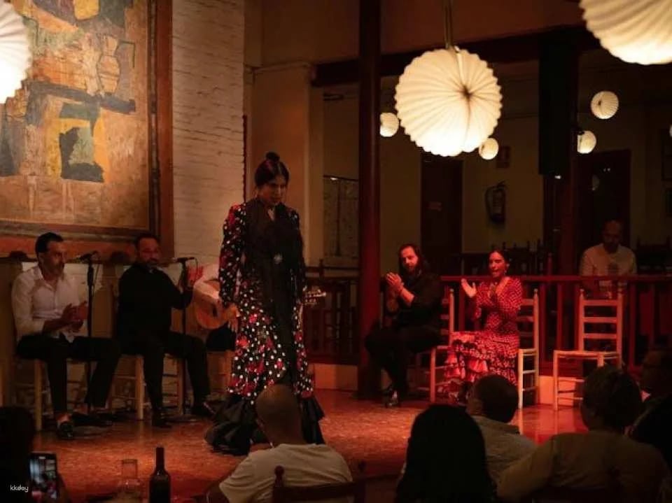 Flamenco show with gourmet Spanish dinner and entry to Poble Espanyol