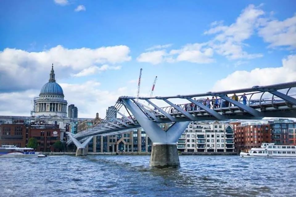 Harry Potter Guided Walking Tour with St Paul’s Cathedral Tickets