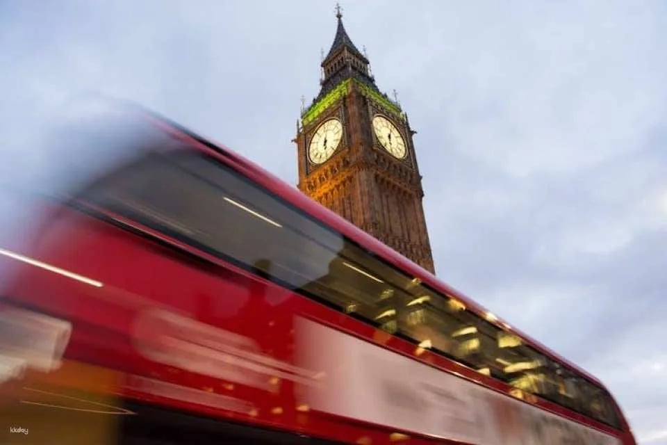 Tour of London's most Insta-perfect spots with a local