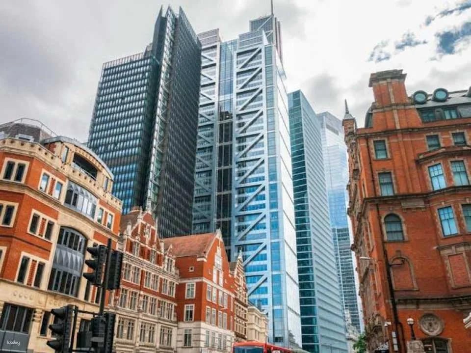 Tour of London's most Insta-perfect spots with a local