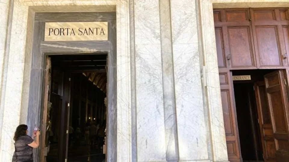 Santa Maria Maggiore Basilica audio guide and Underground entry ticket