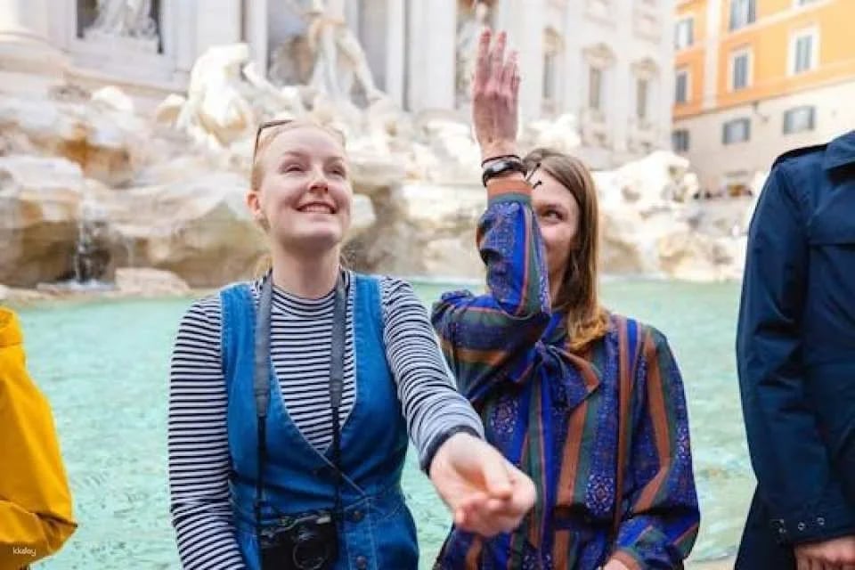 Rome's top sights private tour with Pantheon and main squares (605983)