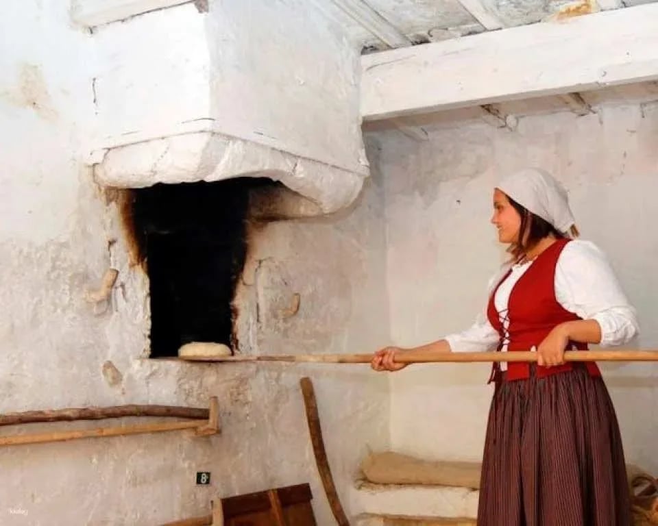 Menorcan historic estate and Natural Science Museum at Binissuès