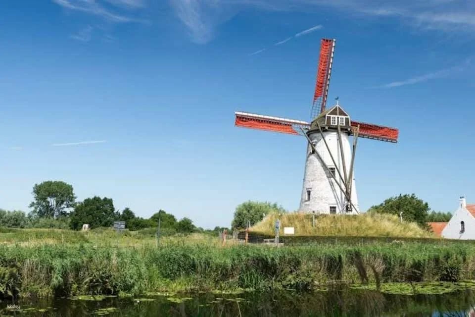 Bruges and Damme day trip with canal boat and windmills