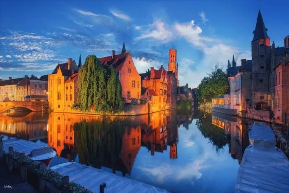 Bruges and Damme day trip with canal boat and windmills
