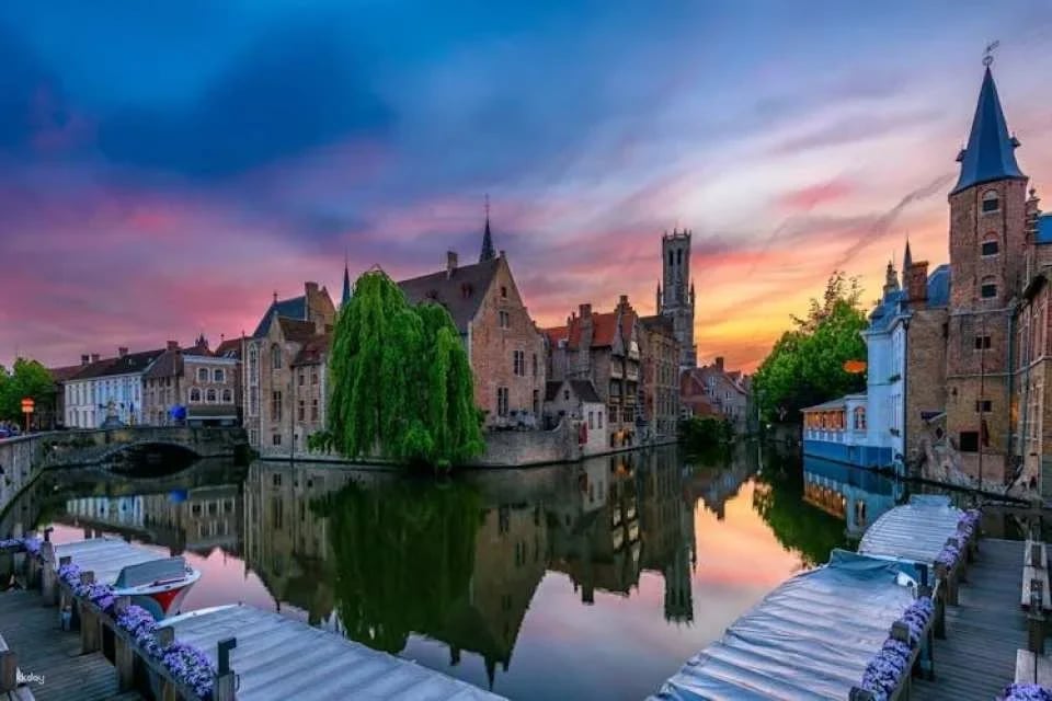 Bruges and Damme day trip with canal boat and windmills