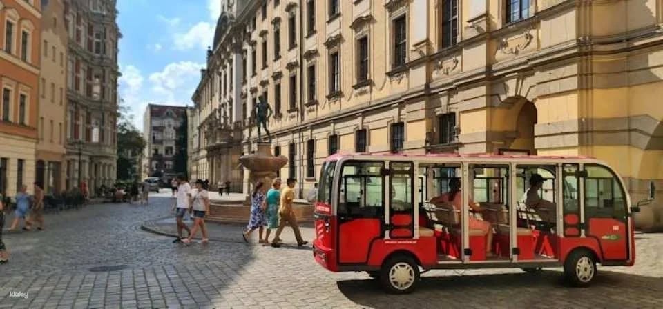 Wrocław electric car tour with guide