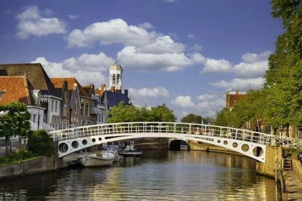Self guided tour with interactive city game of Dokkum