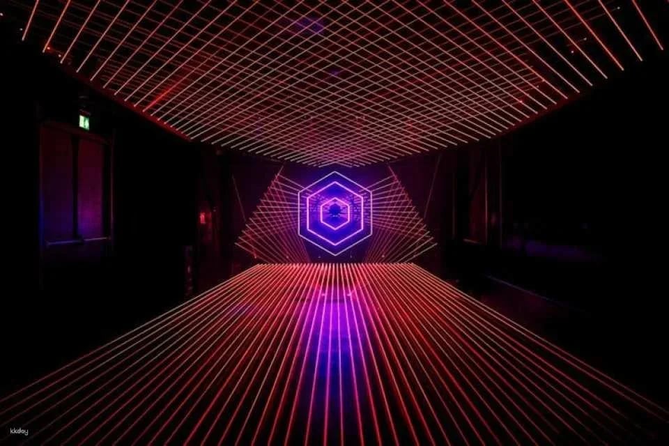 Ticket to AMAZE immersive audiovisual experience
