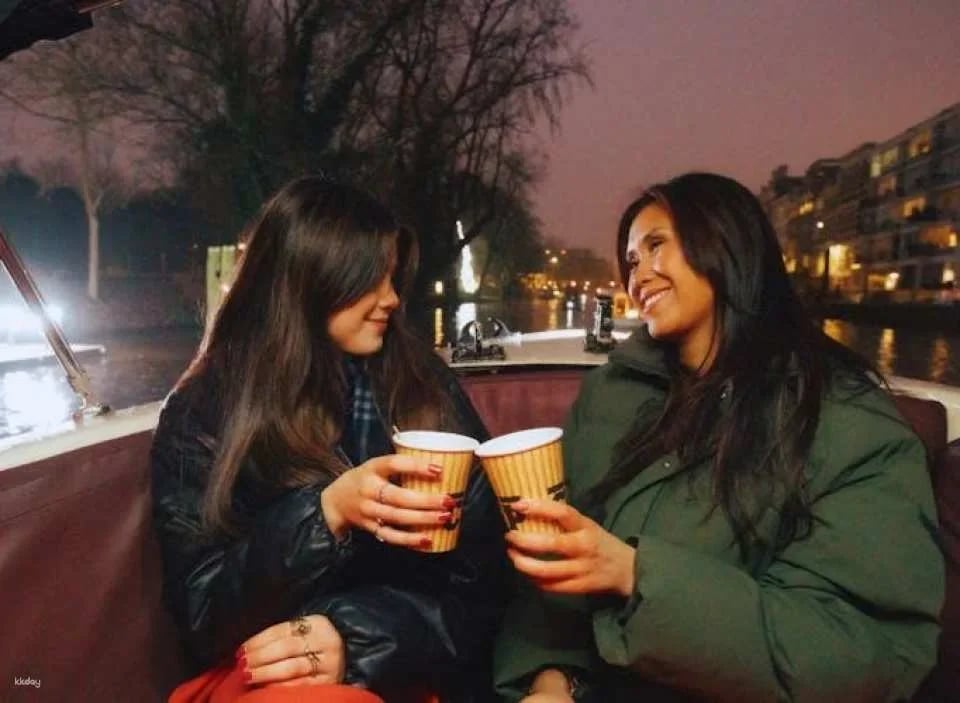 Light Festival Cruise with Open Bar and Mulled Wine in Amsterdam