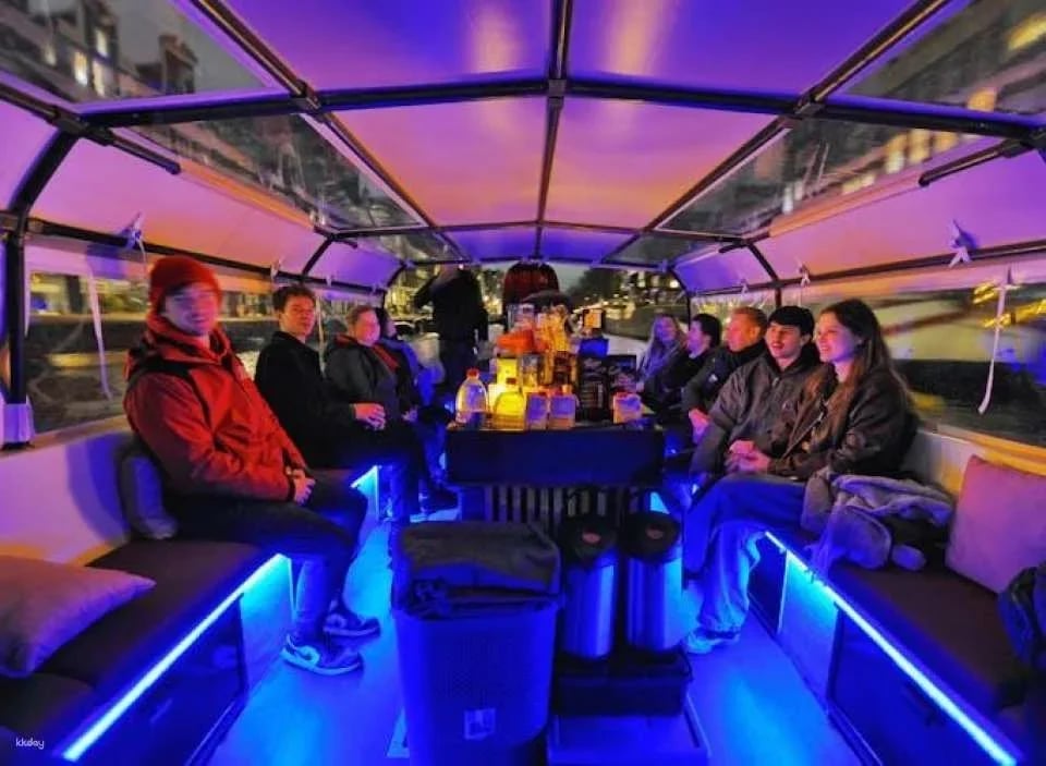 Light Festival Cruise with Open Bar and Mulled Wine in Amsterdam